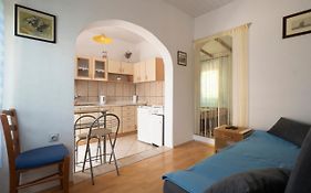Studio Apartman Ema 2